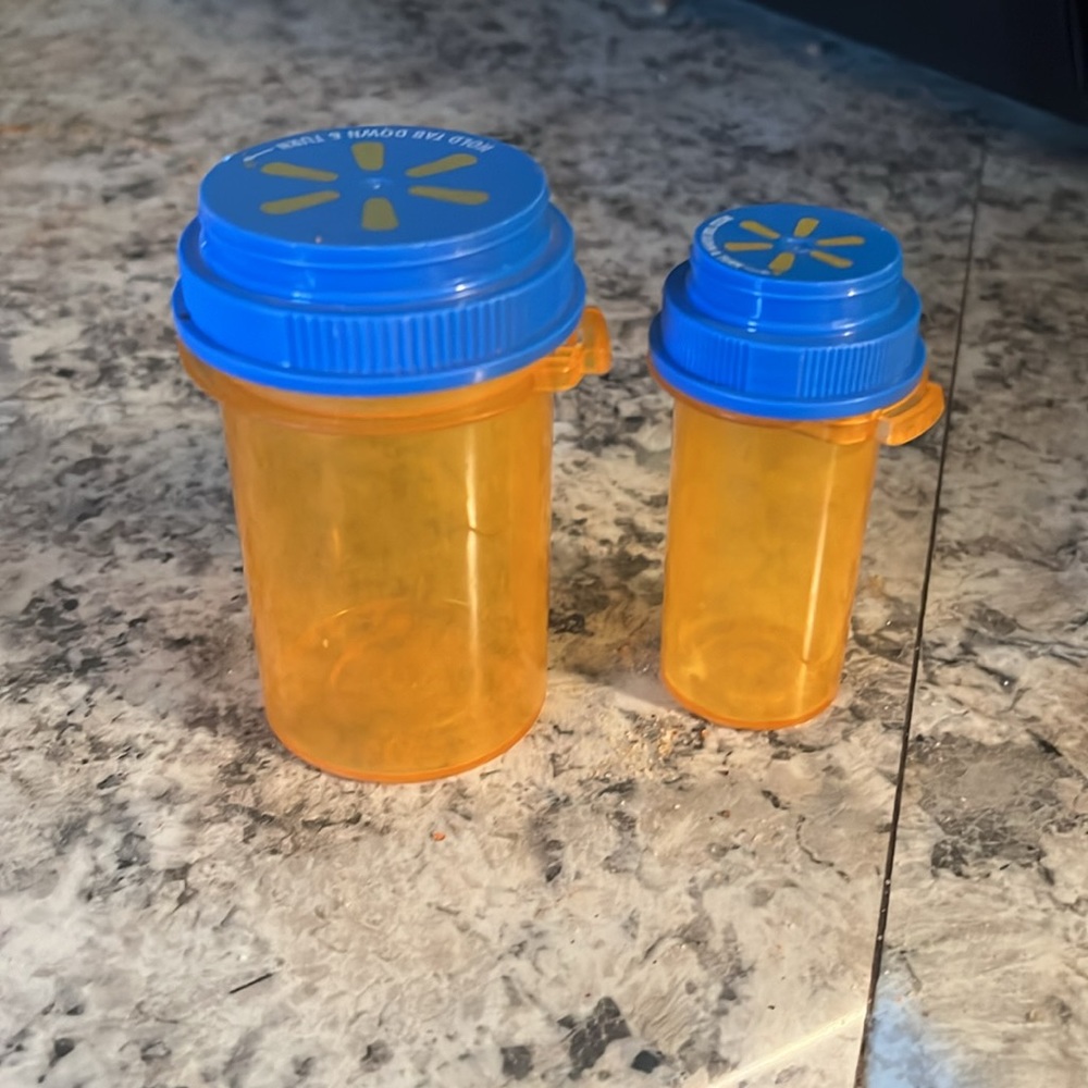 1 large and 3 small Empty Medicine Pill Amber Plastic Containers Prescription